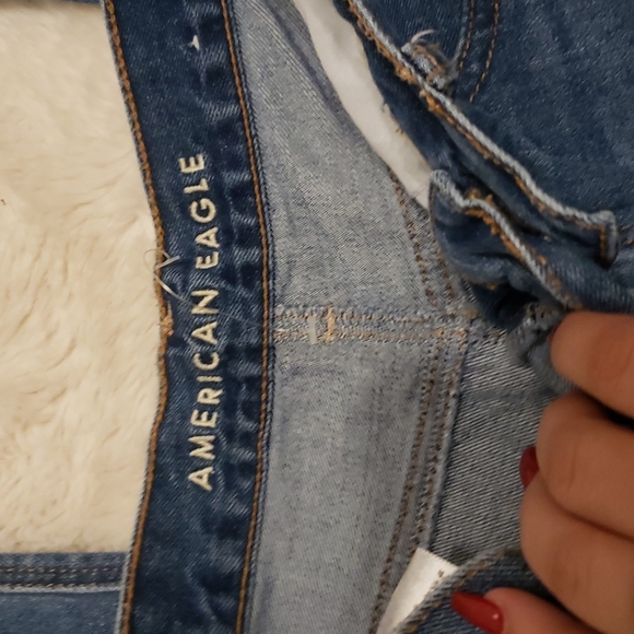 AMERICAN EAGLE Mom Jean Blue Jeans sz 6 Long - Picture 2 of 8